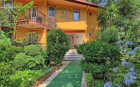 Mandalinn Hotel